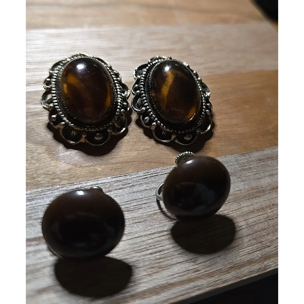 Pair of 2 Vtg Chunky Oval Cabochon Clip-On & Round Screw Back Earrings‎ Jewelry